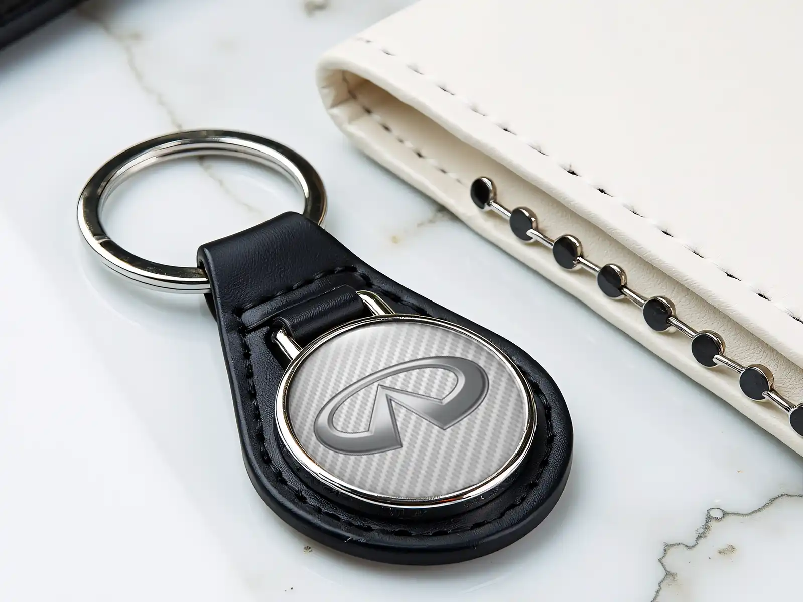 Infiniti Sac Cuir Brillant Durable Finition Prime